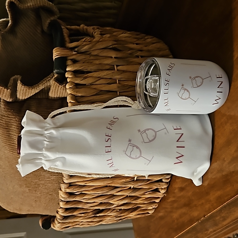 8. Canvas Wine Bag & Wine Tumbler